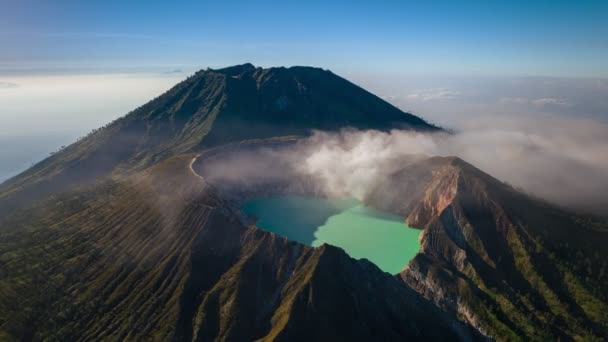 Flygfoto Flyger Till Berget Kawah Ijen Krater Svavelbrytning Aktiv Vulkan — Stockvideo