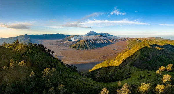 Panorama Bromo Vulkan Sunrise Tenggers Semeru Nationalpark Östra Java Indonesien — Stockfoto