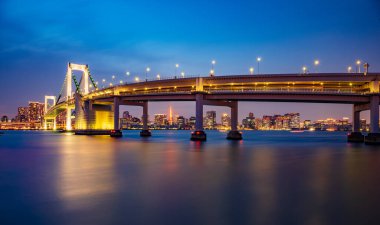 Gökkuşağı Köprüsü Panoraması, gece, Tokyo, Japonya
