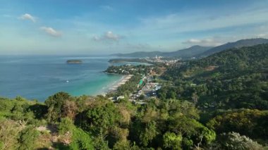 Havadan bakıldığında, Kata ve Karon sahilleri, Phuket, Tayland 'ın güneyi,