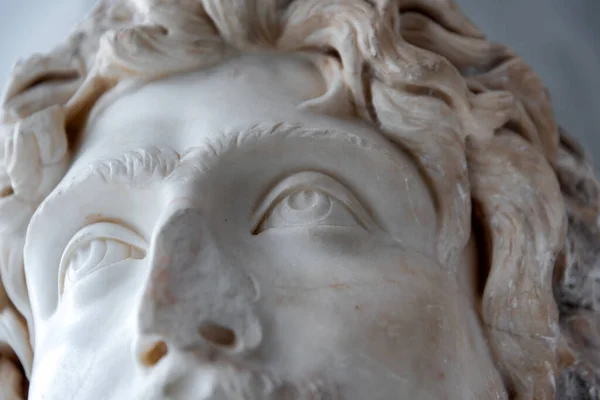Fragment Din Vechea Sculptură Greacă Capul Unui — Fotografie, imagine de stoc