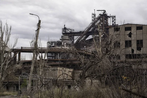 Разрушенные Здания Цеха Завода Азовсталь Мариупольской Войне Россией — стоковое фото