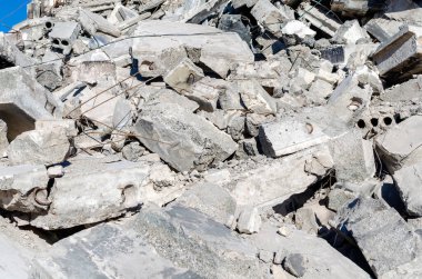 stone blocks wall of earthquake destroyed house background pattern