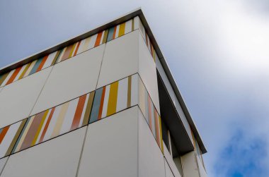 Ukrayna 'daki savaştan sonra inşa edilen insansız modern yeni ev