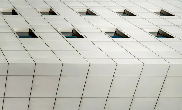 現代の家の壁に窓の抽象的な背景建築 — ストック写真