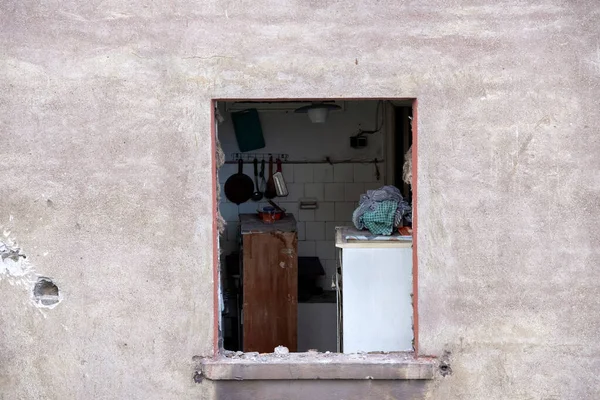 Ukrayna Daki Savaş Sırasında Şehirdeki Evleri Yakıp Yıktılar — Stok fotoğraf
