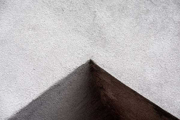 Abstrakcyjne Geometryczne Tło Szary Beton Ściana Trójkątnym Wzorem Architektonicznym — Zdjęcie stockowe