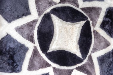 Kürk halısında soyut desen var. Yaklaş.