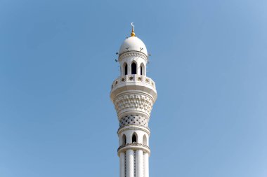 Grozny Çeçenistan Rusya 'daki geleneksel İslam camiinin bir minaresi