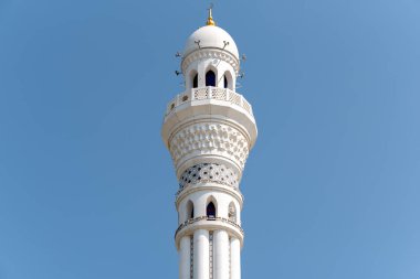 Grozny Çeçenistan Rusya 'daki geleneksel İslam camiinin bir minaresi