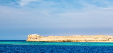Kızıl Deniz 'in kayalık kıyıları