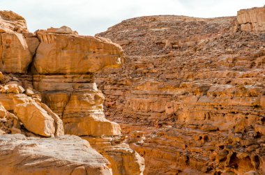 Mısır'daki çölde renkli Kanyon