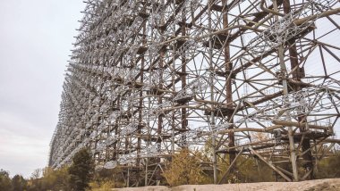 Ukrayna'da Çernobil askeri gizli nesne anten radar Doug