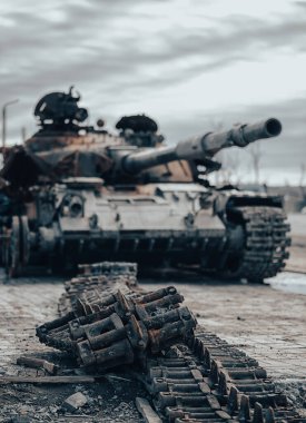 Rusya ile Ukrayna 'daki sokak savaşında hasar gördü.