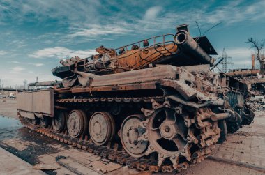 Rusya ile Ukrayna 'daki sokak savaşında hasar gördü.