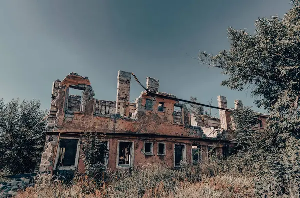 Ukrayna Daki Savaş Sırasında Şehirdeki Evleri Yakıp Yıktılar Stok Fotoğraf