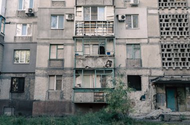 Ukrayna 'daki savaşta kaybedilen evlerde insanlar yoktu.