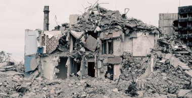 Ukrayna 'daki savaşta kaybedilen evlerde insanlar yoktu.