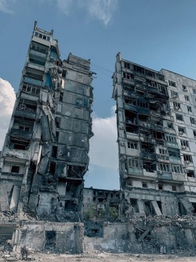 Ukrayna 'daki savaşta kaybedilen evlerde insanlar yoktu.