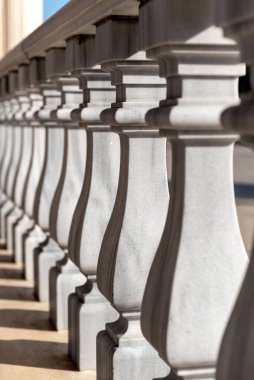 Grozny Çeçenistan Rusya 'daki geleneksel İslam camiinin taş sütunları