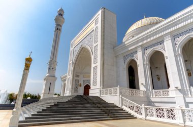 Çeçenistan 'ın başkenti Grozny' deki bir İslam camisinde 