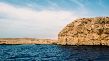 Kızıl Deniz 'in kayalık kıyıları