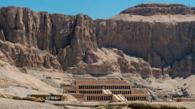 Mısır 'da Kraliçe Hatshepsut' un Antik Tapınağı