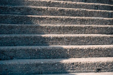 İnsanlar olmadan taş merdivenler soyut arkaplan deseni