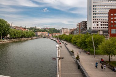 Bilbao, İspanya 'da toprak seti, Mayıs 2022. Tatil kavramı, dünyayı dolaşmak.