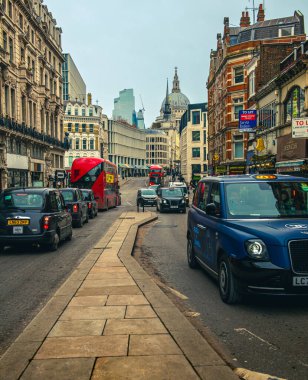 Londra, İngiltere - takriben 2 Ekim 016: 00 Londra şehri manzarası.