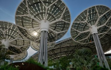 2020 Dünya Fuarı 'na katılan ülkelerin pavyonlarının parçaları. Aman Tanrım. Dubai Mart 2022