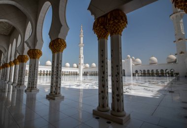 The Sheikh Zayed Mosque is one of the six largest mosques in the world. Located in Abu Dhabi, the capital of the United Arab Emirates. UAE Abu Dhabi, March 2022