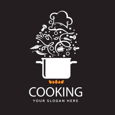 Siyah arka planda izole edilmiş tencerede çorba pişirme işlemi