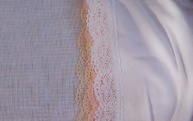 Hassas dantelli, mahrem bir kız iç çamaşırı. Boşluğu kopyala.