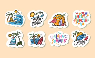 Renkli yaz aylarının tadını çıkarın. Gösterişli, çarpıcı plajlar, neşeli dalgalar ve canlı tropikal elementler.