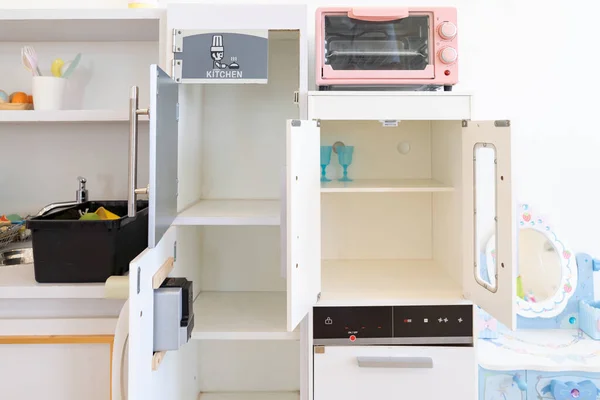 Kompletní Sada Moderních Kuchyňských Hraček Pro Děti Jako Jsou Mikrovlnná — Stock fotografie