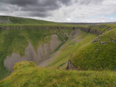 Yüksek Kupa Solungaçları 'nın kenarından Nick' e bakın Eden Valley, North Pennines, Cumbria, İngiltere