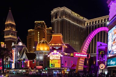 Vegas 'ın Nevada' daki gece manzarası