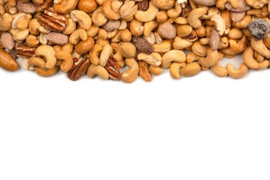 Lezzetli tuzlu fındık karışımı. Bir grup badem, fıstık, ceviz, macadamia, kaju..