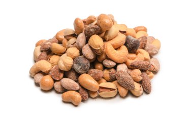 Lezzetli tuzlu fındık karışımı. Bir grup badem, fıstık, ceviz, macadamia, kaju..