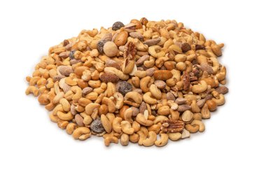 Lezzetli tuzlu fındık karışımı. Bir grup badem, fıstık, ceviz, macadamia, kaju..
