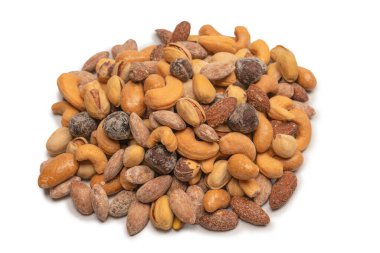 Lezzetli tuzlu fındık karışımı. Bir grup badem, fıstık, ceviz, macadamia, kaju..
