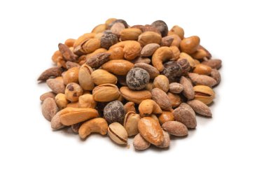 Lezzetli tuzlu fındık karışımı. Bir grup badem, fıstık, ceviz, macadamia, kaju..