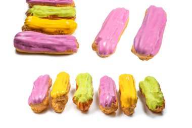 Beyaz arka planda taze ekinler izole edildi. Üst görünüm. 