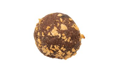 Beyaz arka planda izole edilmiş çikolatalı pasta. Üst görünüm. 