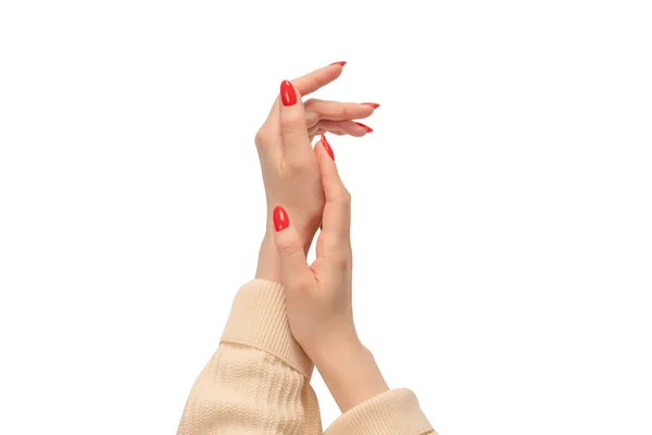 白い背景に赤い爪を持つ女性の手 赤爪磨き — ストック写真
