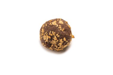 Beyaz arka planda izole edilmiş çikolatalı pasta. Üst görünüm. 