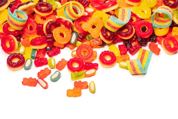 Gekleurde Gummisnoepjes Bovenaanzicht Jelly Donuts Jelly Beren Geïsoleerd Een Witte — Stockfoto