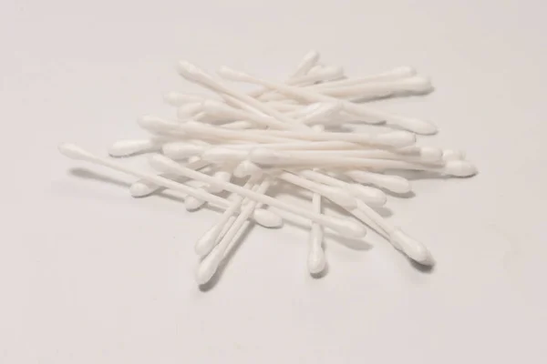 Group White Cotton Buds Isolated White Background — Zdjęcie stockowe