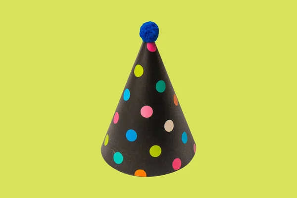 Gorra Cumpleaños Brillante Colorida Aislada Sobre Fondo Verde Vacaciones Cocept — Foto de Stock